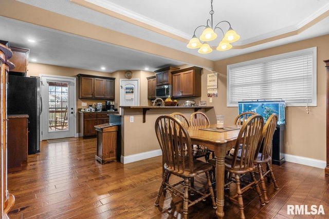 1606 Chriswell Gardens Street, Chatham, IL 62629