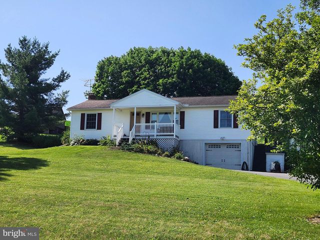 318 LONG LN, Lititz, PA 17543
