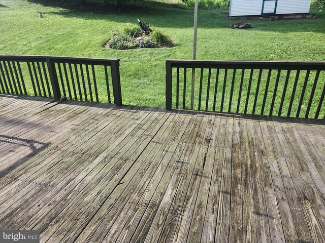318 LONG LN, Lititz, PA 17543