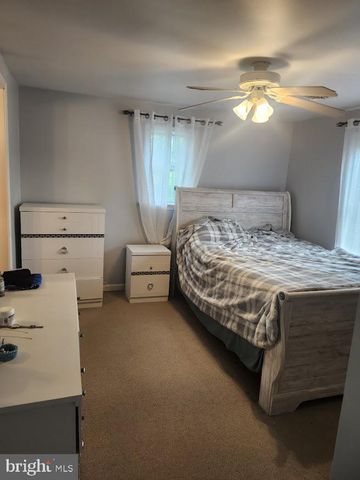 318 LONG LN, Lititz, PA 17543