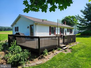 318 LONG LN, Lititz, PA 17543