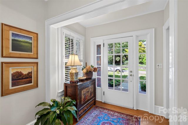 36 Mount Vernon Circle, Asheville, NC 28804