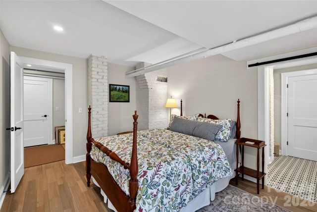 36 Mount Vernon Circle, Asheville, NC 28804