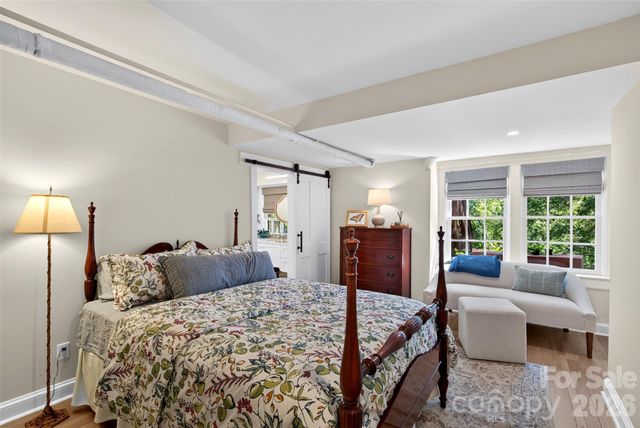 36 Mount Vernon Circle, Asheville, NC 28804