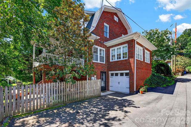 36 Mount Vernon Circle, Asheville, NC 28804