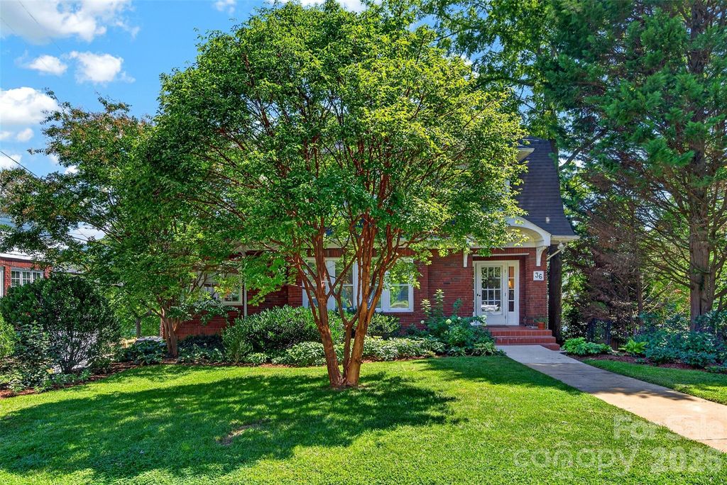 36 Mount Vernon Circle, Asheville, NC 28804