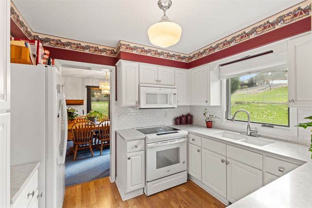 2614 Caulder Avenue, Des Moines, IA 50321