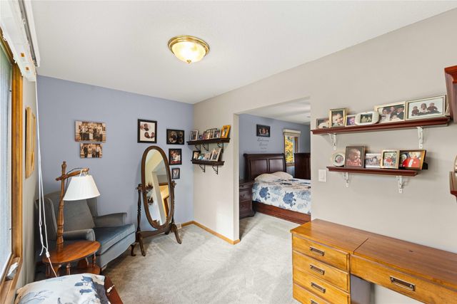 2614 Caulder Avenue, Des Moines, IA 50321