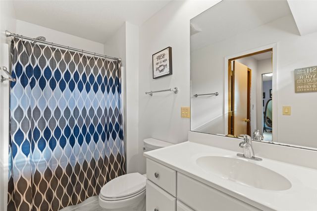 2614 Caulder Avenue, Des Moines, IA 50321