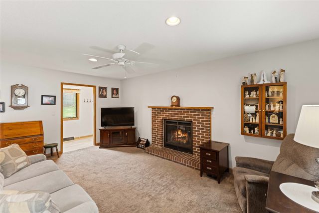 2614 Caulder Avenue, Des Moines, IA 50321