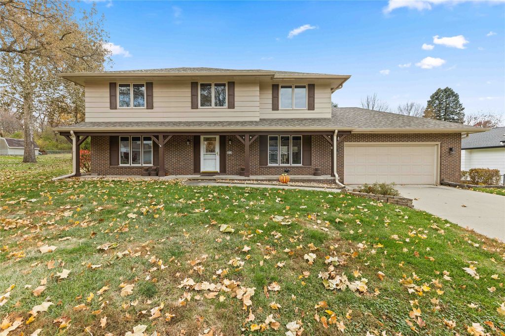 2614 Caulder Avenue, Des Moines, IA 50321