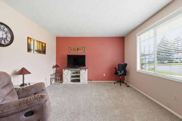 2925 S Skipworth Rd, Spokane Valley, WA 99206