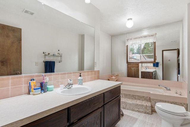 2925 S Skipworth Rd, Spokane Valley, WA 99206