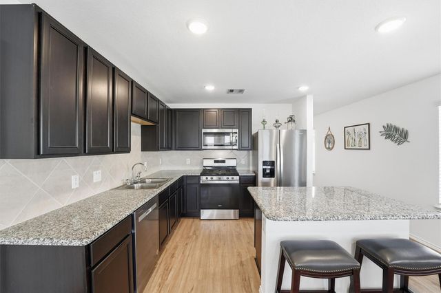 4535 Pinehurst Trace Drive, Pinehurst, TX 77362