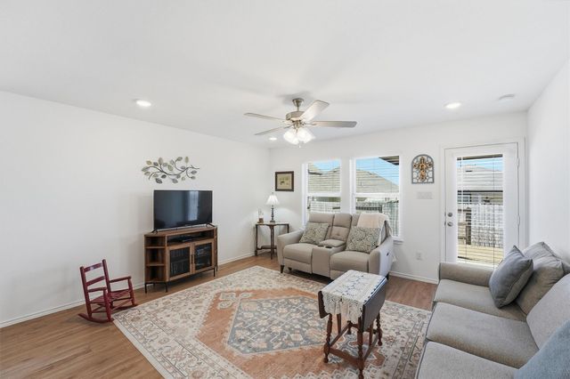 4535 Pinehurst Trace Drive, Pinehurst, TX 77362