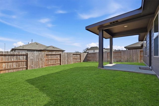 4535 Pinehurst Trace Drive, Pinehurst, TX 77362