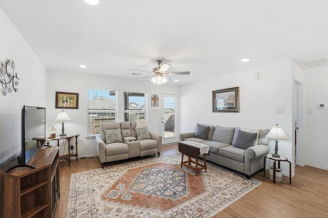 4535 Pinehurst Trace Drive, Pinehurst, TX 77362