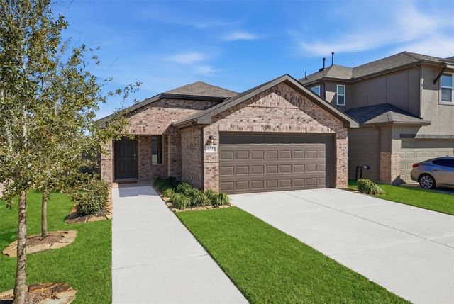 4535 Pinehurst Trace Drive, Pinehurst, TX 77362