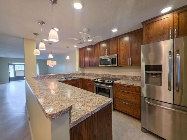 7892 Willow Spring Circle N 1511, Boynton Beach, FL 33436