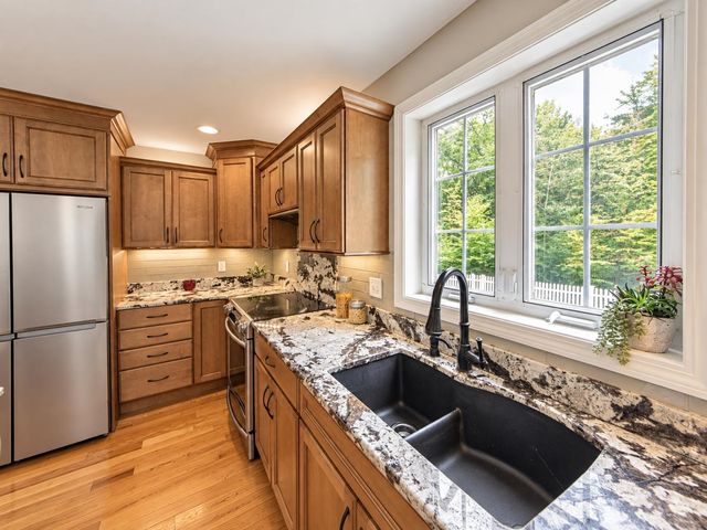 46 Bald Hill Road, Raymond, NH 03077