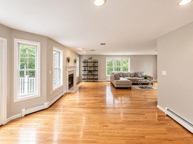 46 Bald Hill Road, Raymond, NH 03077