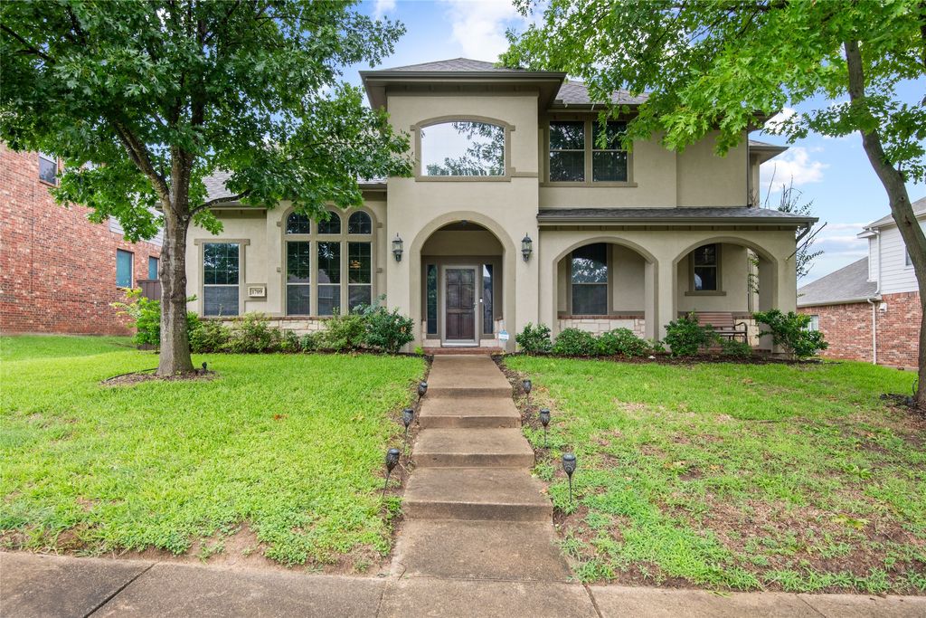 1709 White Cap Court, Desoto, TX 75115