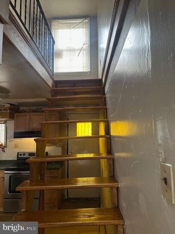 1749 W SEYBERT ST, Philadelphia, PA 19121