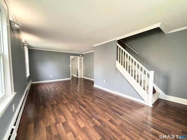 243 Knickerbocker Avenue, Stamford, CT 06907