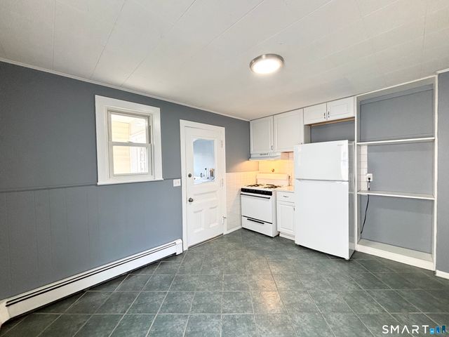243 Knickerbocker Avenue, Stamford, CT 06907