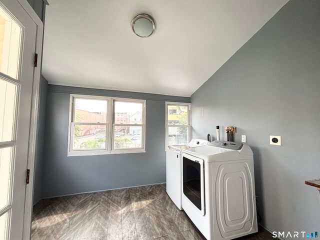 243 Knickerbocker Avenue, Stamford, CT 06907