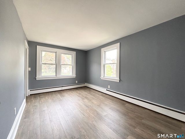 243 Knickerbocker Avenue, Stamford, CT 06907