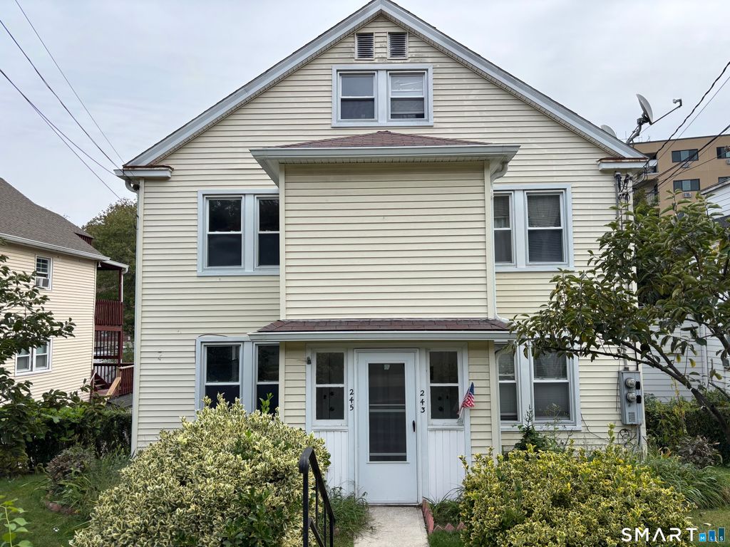 243 Knickerbocker Avenue, Stamford, CT 06907