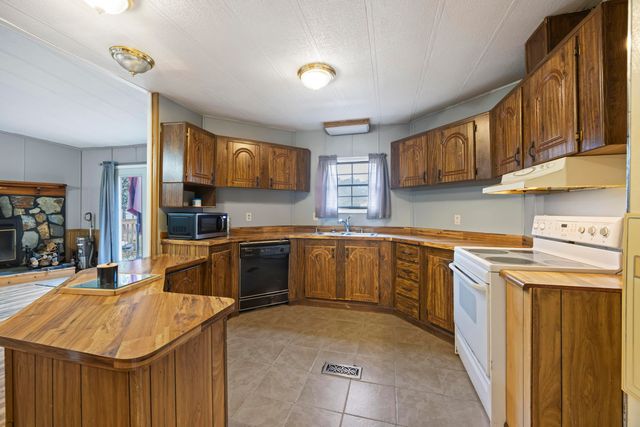 5159 Red Oak Road, Cottageville, SC 29435