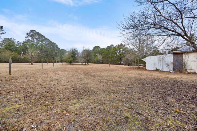 5159 Red Oak Road, Cottageville, SC 29435