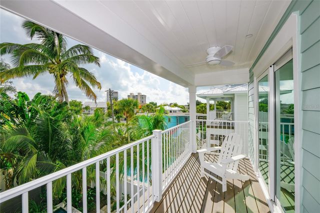 336 AVENIDA DE MAYO, Sarasota, FL 34242