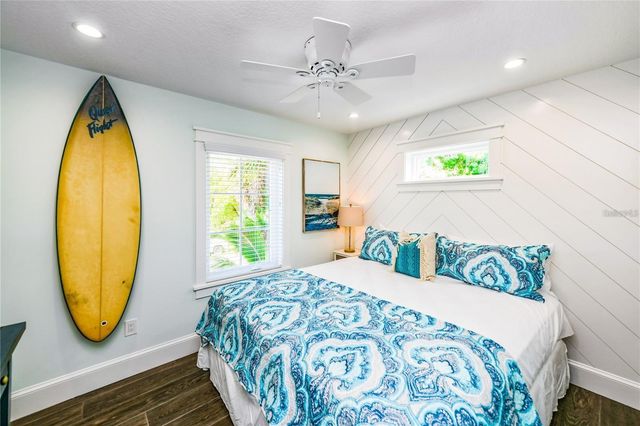 336 AVENIDA DE MAYO, Sarasota, FL 34242