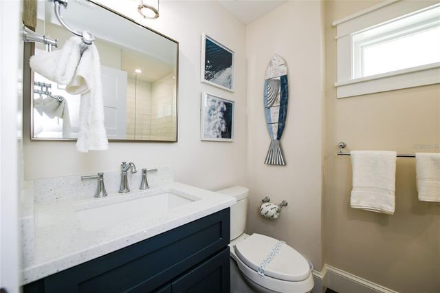 336 AVENIDA DE MAYO, Sarasota, FL 34242