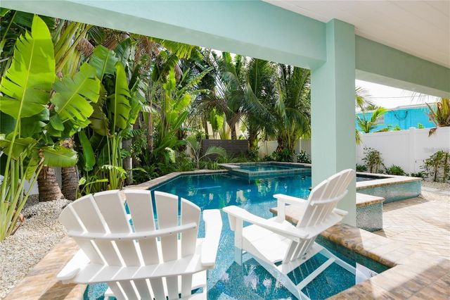 336 AVENIDA DE MAYO, Sarasota, FL 34242