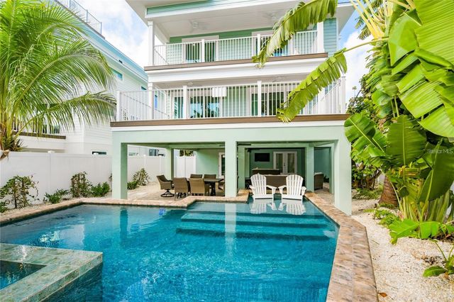 336 AVENIDA DE MAYO, Sarasota, FL 34242