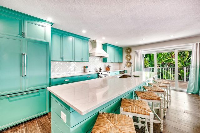 336 AVENIDA DE MAYO, Sarasota, FL 34242