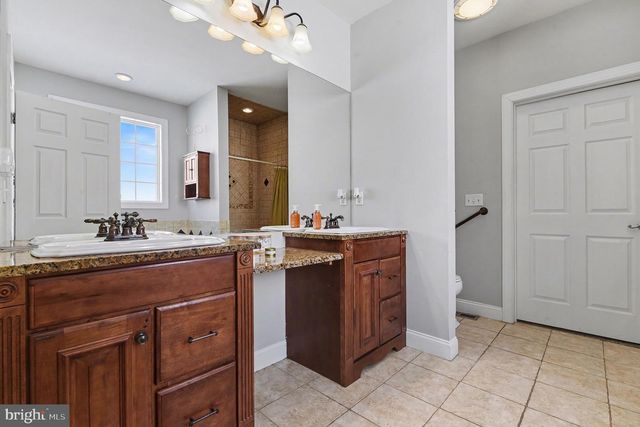 2452 MERCEDES CT, Harrisburg, PA 17112