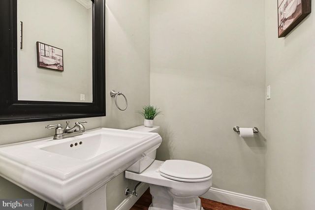 2452 MERCEDES CT, Harrisburg, PA 17112