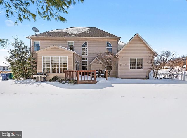 2452 MERCEDES CT, Harrisburg, PA 17112