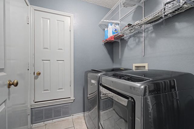 645 Cross Ridge Circle N, Fort Worth, TX 76120