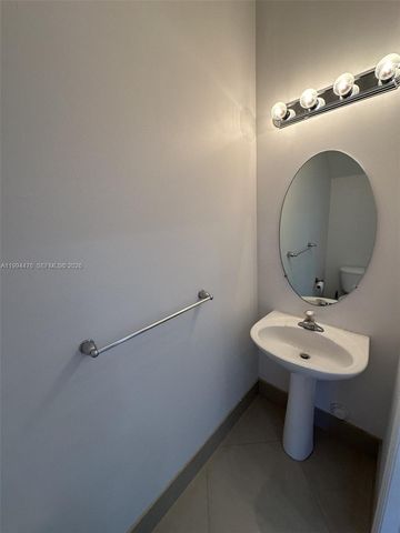 14623 SW 7th St 4-12, Pembroke Pines, FL 33027