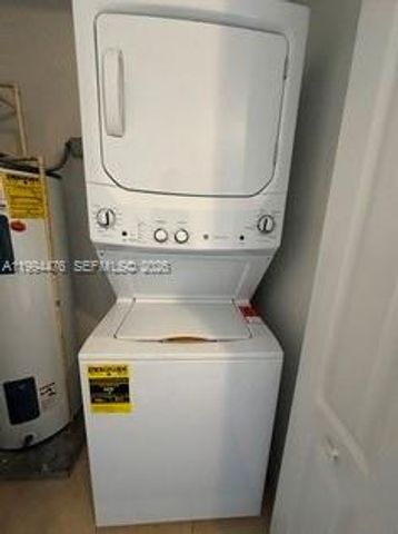 14623 SW 7th St 4-12, Pembroke Pines, FL 33027