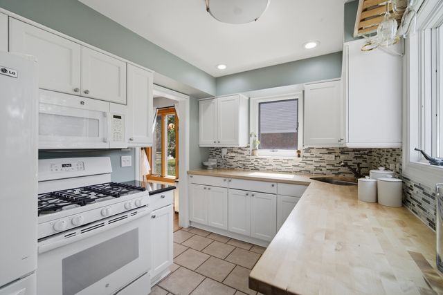 718 S Chestnut Avenue, Arlington Heights, IL 60005