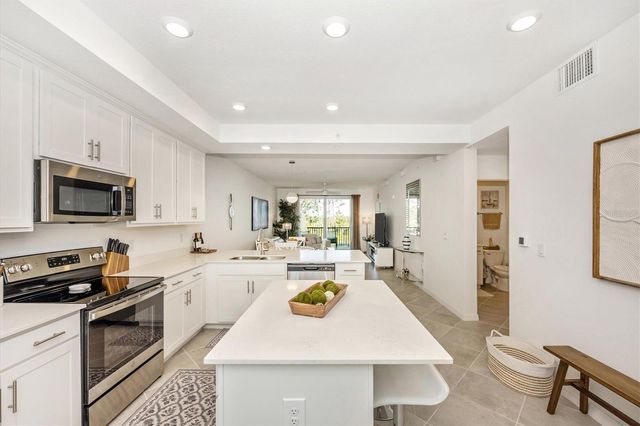 12240 WELLEN GOLF STREET 204, Venice, FL 34293