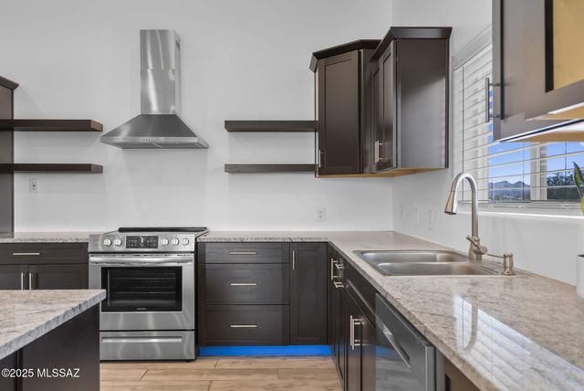 219 Calle Ranaculo, Rio Rico, AZ 85648