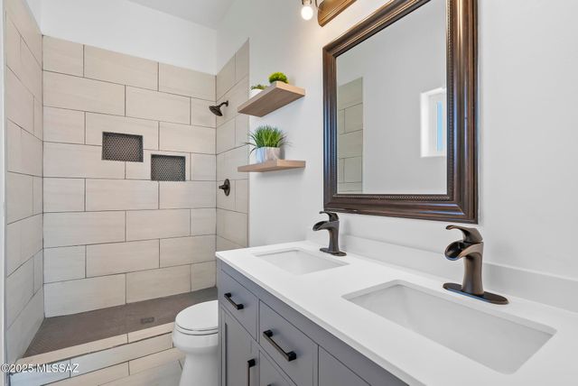 219 Calle Ranaculo, Rio Rico, AZ 85648